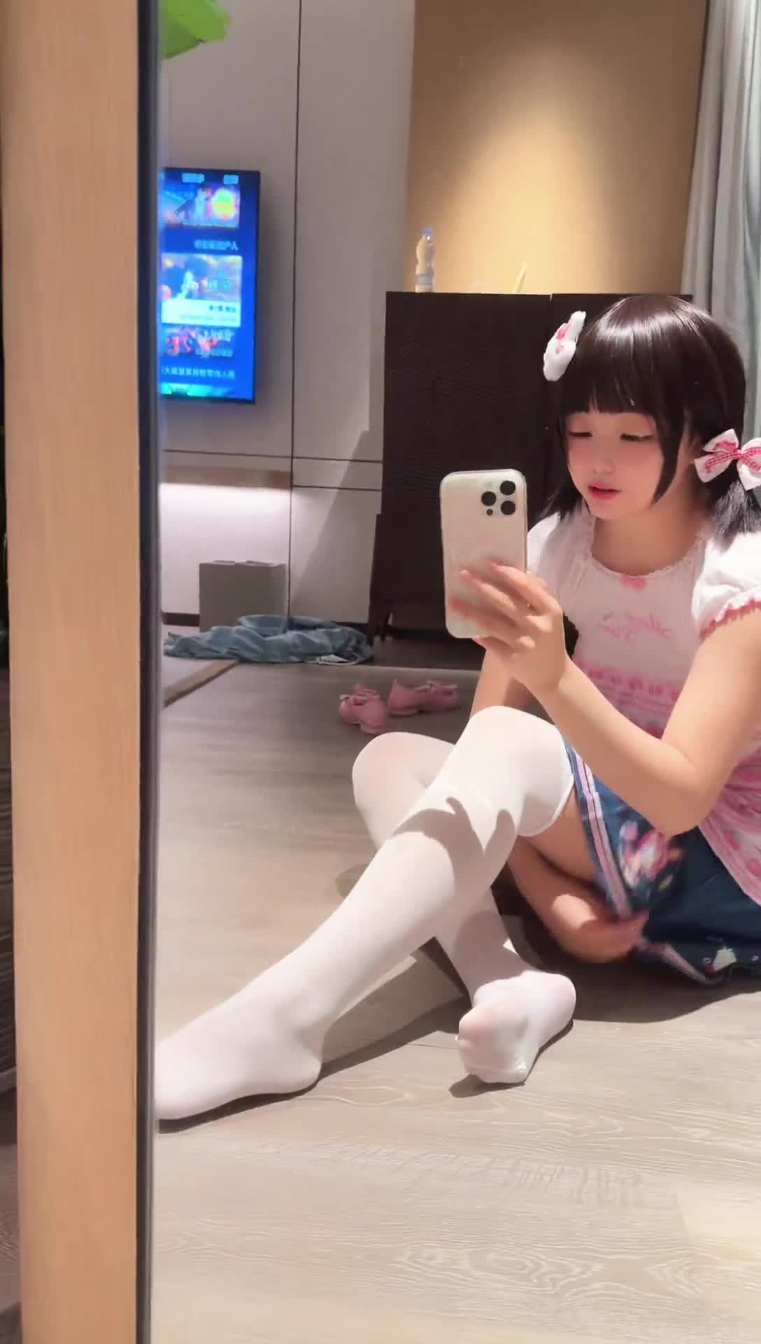 潜水婷_2025-04-28_22-11-08_007